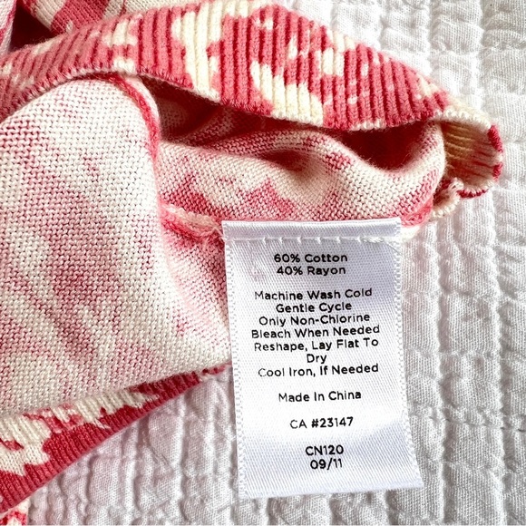 Talbots Salmon Pink and White Art To Wear Button Down Knit Cardigan Size Medium - Picture 9 of 9